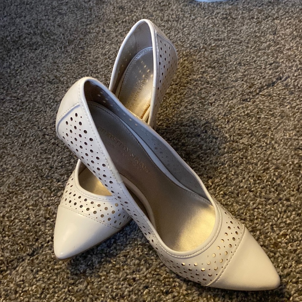 Lady’s White Textured Heels